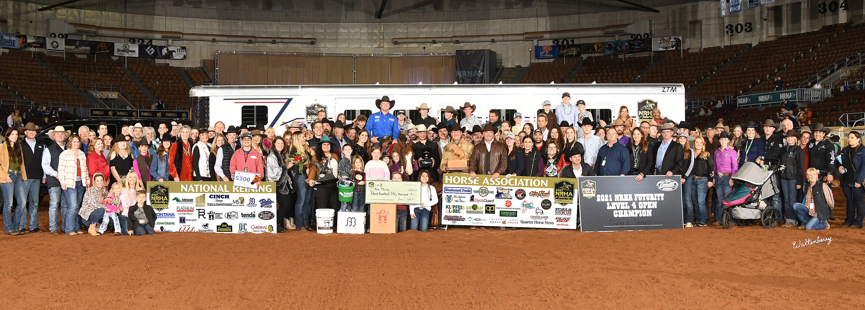 2021 NRHA Futurity win photo, Casey Deary and Ten Thirty